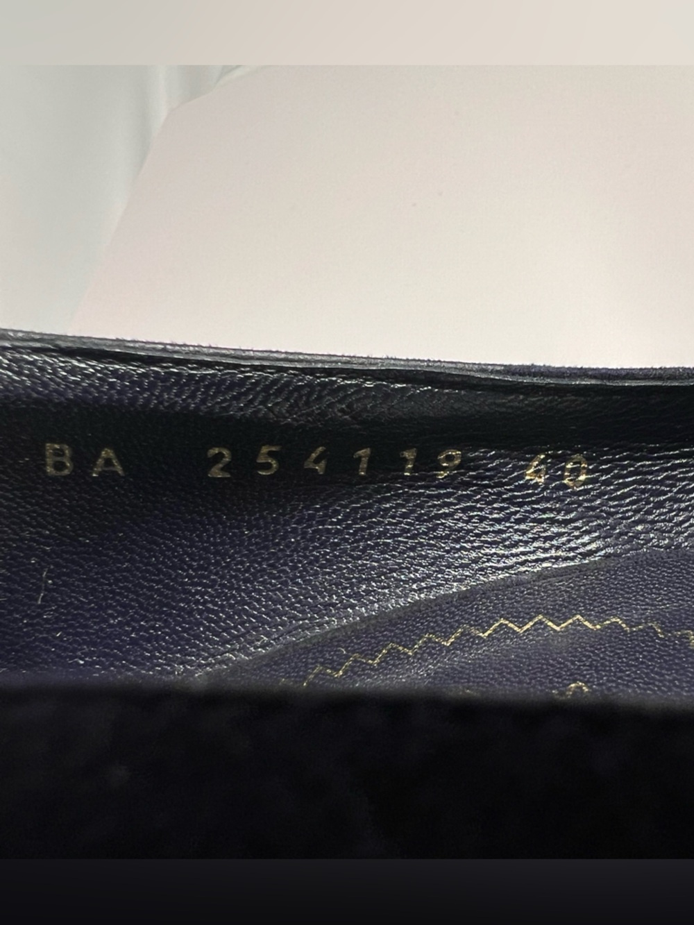 7034: YSL Yves Saint Laurent Navy Suede Platform Heels Pumps 40 - Picture 9 of 12